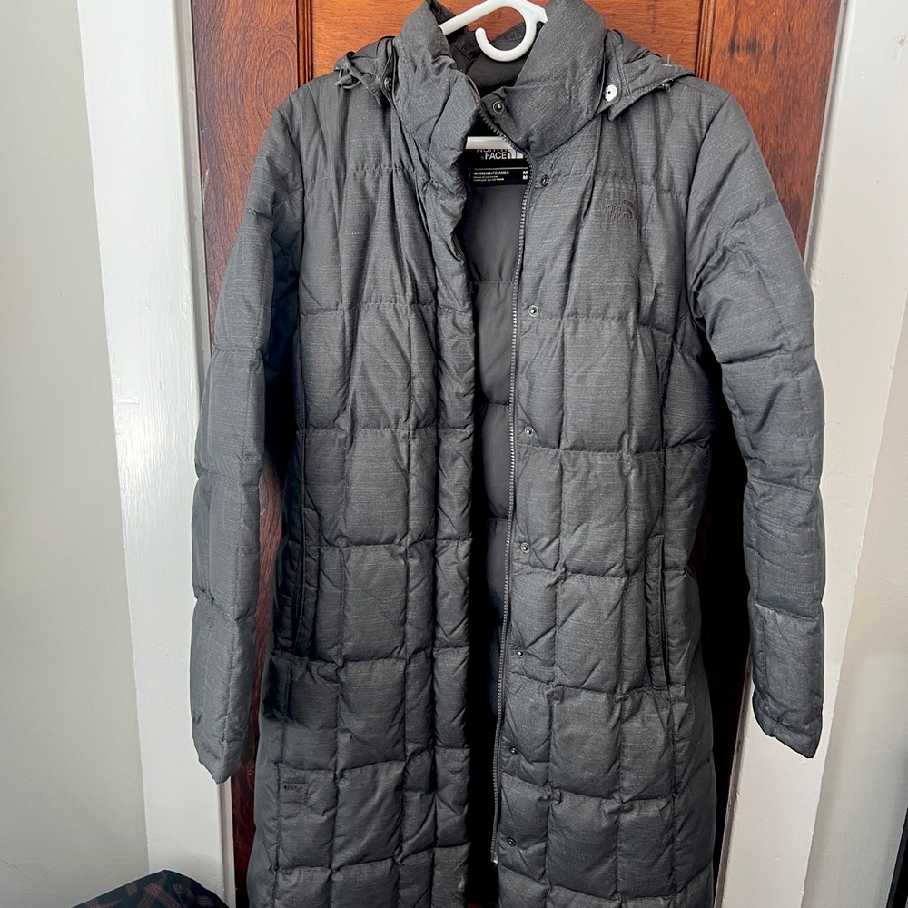 The North face Hooded Grey Long Puffer Jacket Women’s